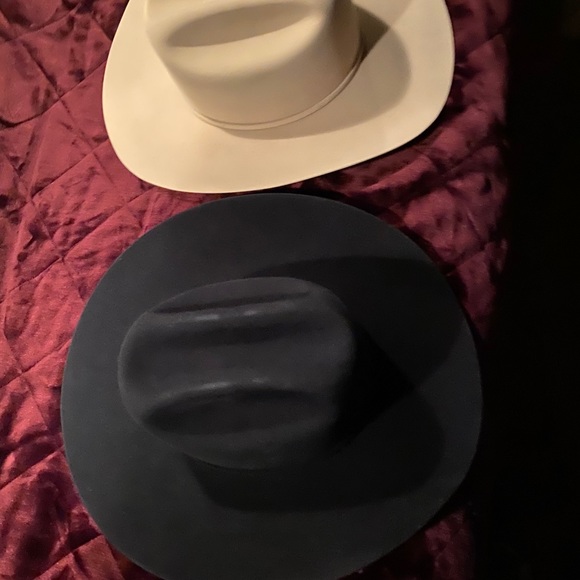 Meet your Posher, Alejandro - Picture 1 of 1